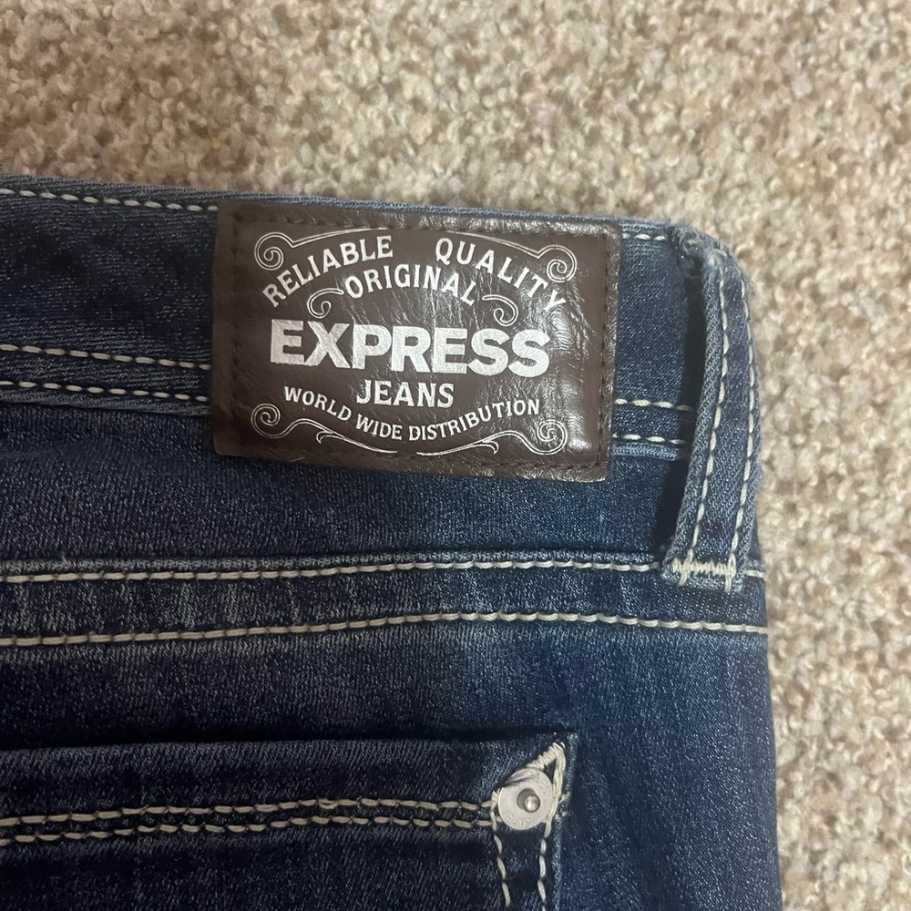 Express Jeans Dark Wash Mid Rise Bootcut Jeans – Size 6S - Picture 4 of 5